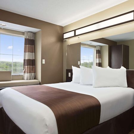 Hotel Sonesta Essential Fairmont Zewnętrze zdjęcie